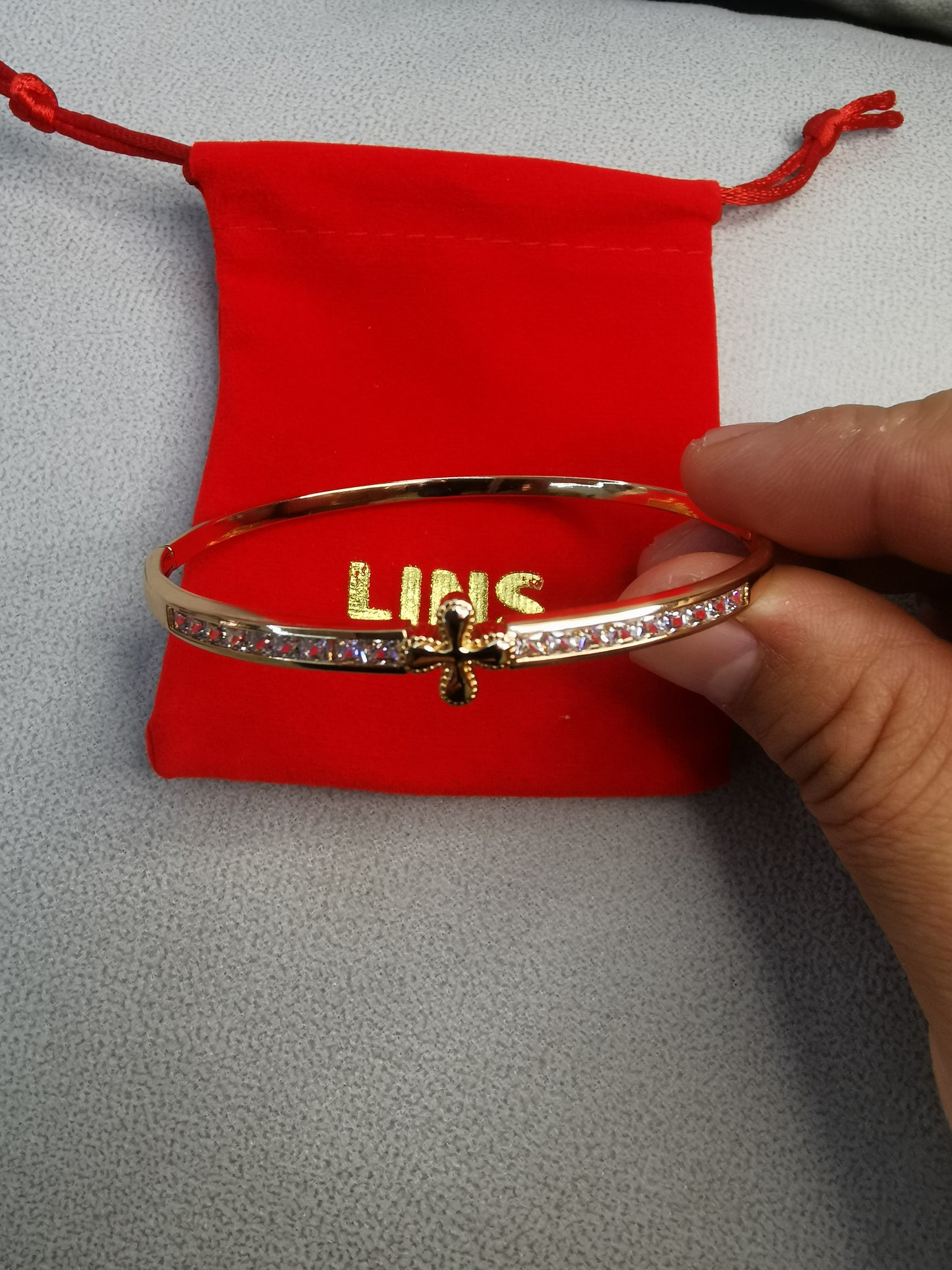 Bracelet Croix Diamant / Jonc Minimaliste Cristal