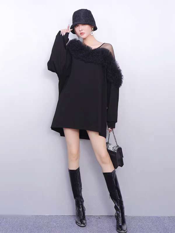 Designer 2026 Autumn New Arrival Women's T-Shirt, Off-Shoulder Top, Loose Fit, Mesh & Fuzzy Collar, Fashionable, Slimming, Versatile, Vacation